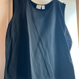 Black sleeveless top XL